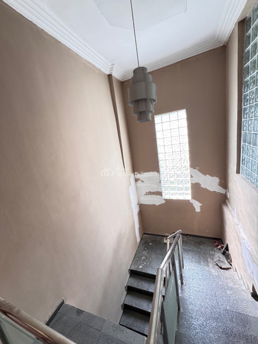 Fairly Used 5 Bedrooms Detached Duplex, Chevron, Lekki, Lagos, Detached Duplex for Sale