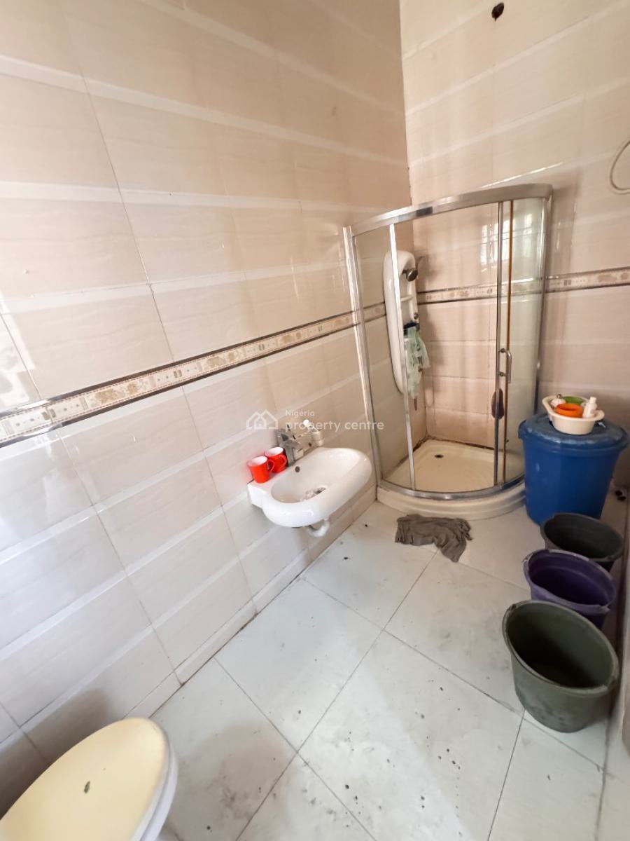 Fairly Used 5 Bedrooms Detached Duplex, Chevron, Lekki, Lagos, Detached Duplex for Sale