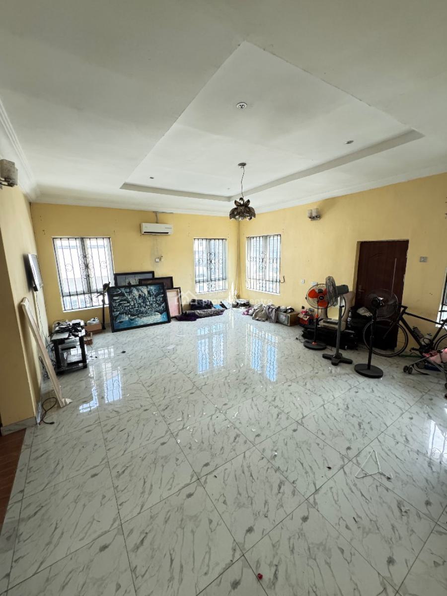 Fairly Used 5 Bedrooms Detached Duplex, Chevron, Lekki, Lagos, Detached Duplex for Sale
