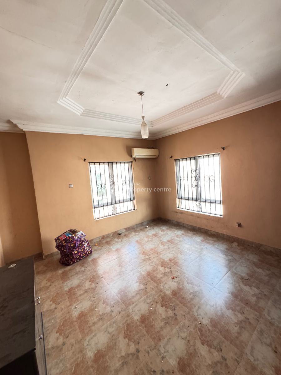 Fairly Used 5 Bedrooms Detached Duplex, Chevron, Lekki, Lagos, Detached Duplex for Sale