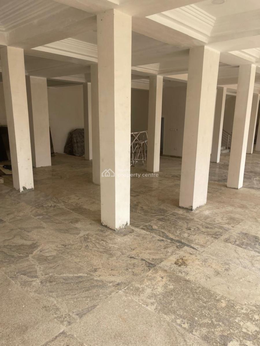 Newly Built Plaza, Wuse 2, Abuja, Plaza / Complex / Mall for Sale