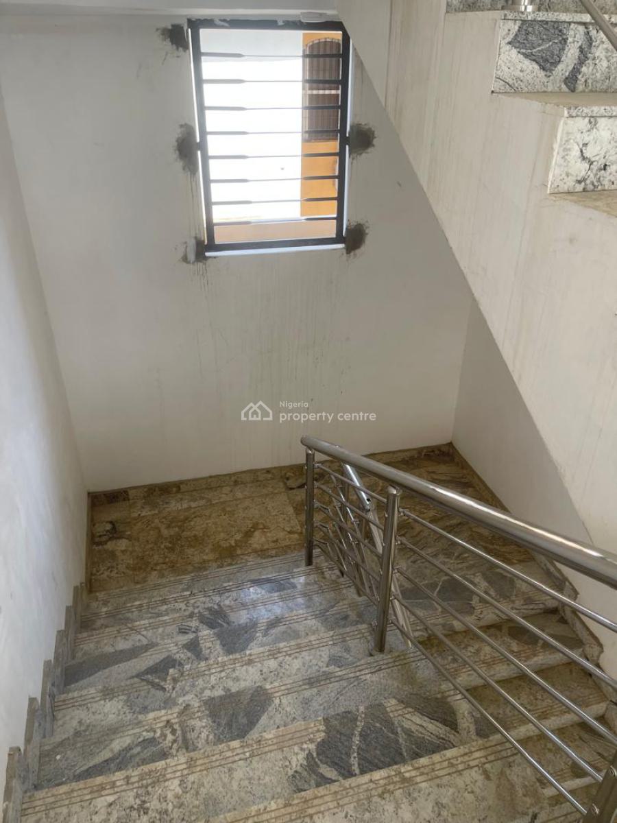 Newly Built Plaza, Wuse 2, Abuja, Plaza / Complex / Mall for Sale