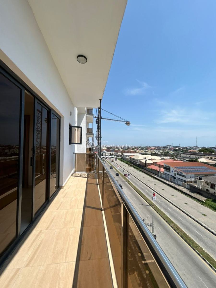 3 Bedroom Apartment with Bq, Lekki Phase 1, Lekki, Lagos, Flat / Apartment for Sale