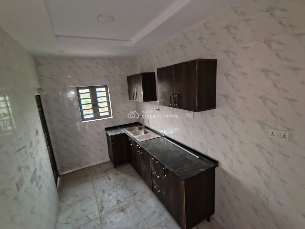 2 Bedroom Flat, Ikorodu, Lagos, Flat / Apartment for Rent
