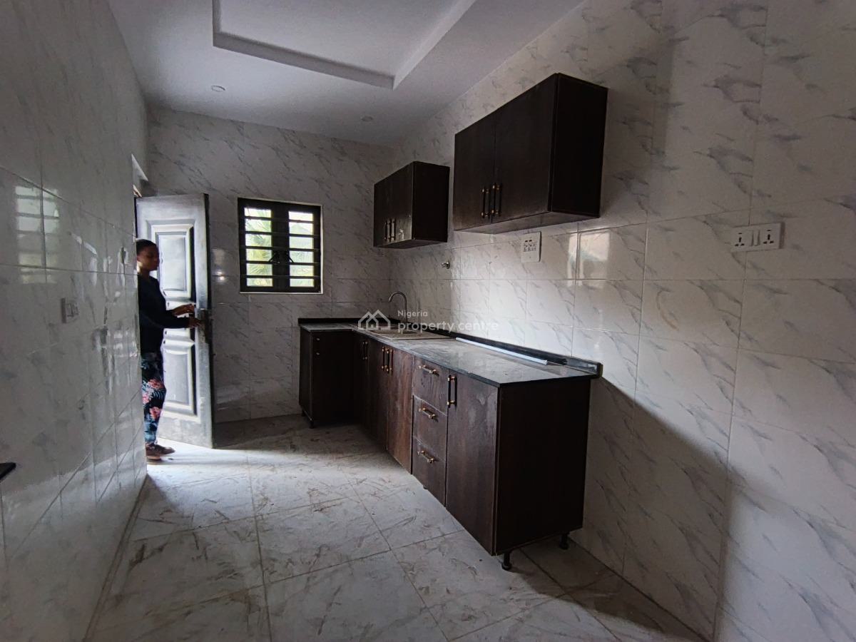 2 Bedroom Flat, Ikorodu, Lagos, Flat / Apartment for Rent
