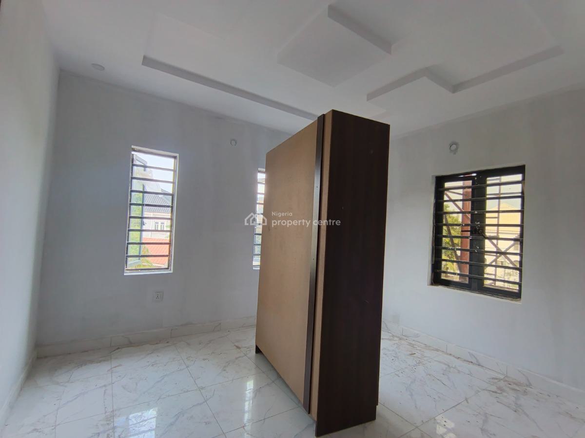 2 Bedroom Flat, Ikorodu, Lagos, Flat / Apartment for Rent