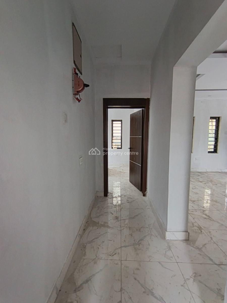 2 Bedroom Flat, Ikorodu, Lagos, Flat / Apartment for Rent
