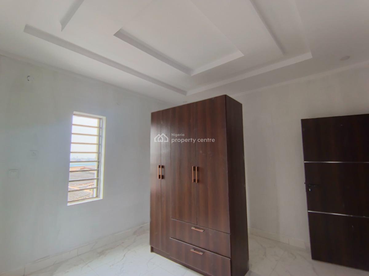 2 Bedroom Flat, Ikorodu, Lagos, Flat / Apartment for Rent