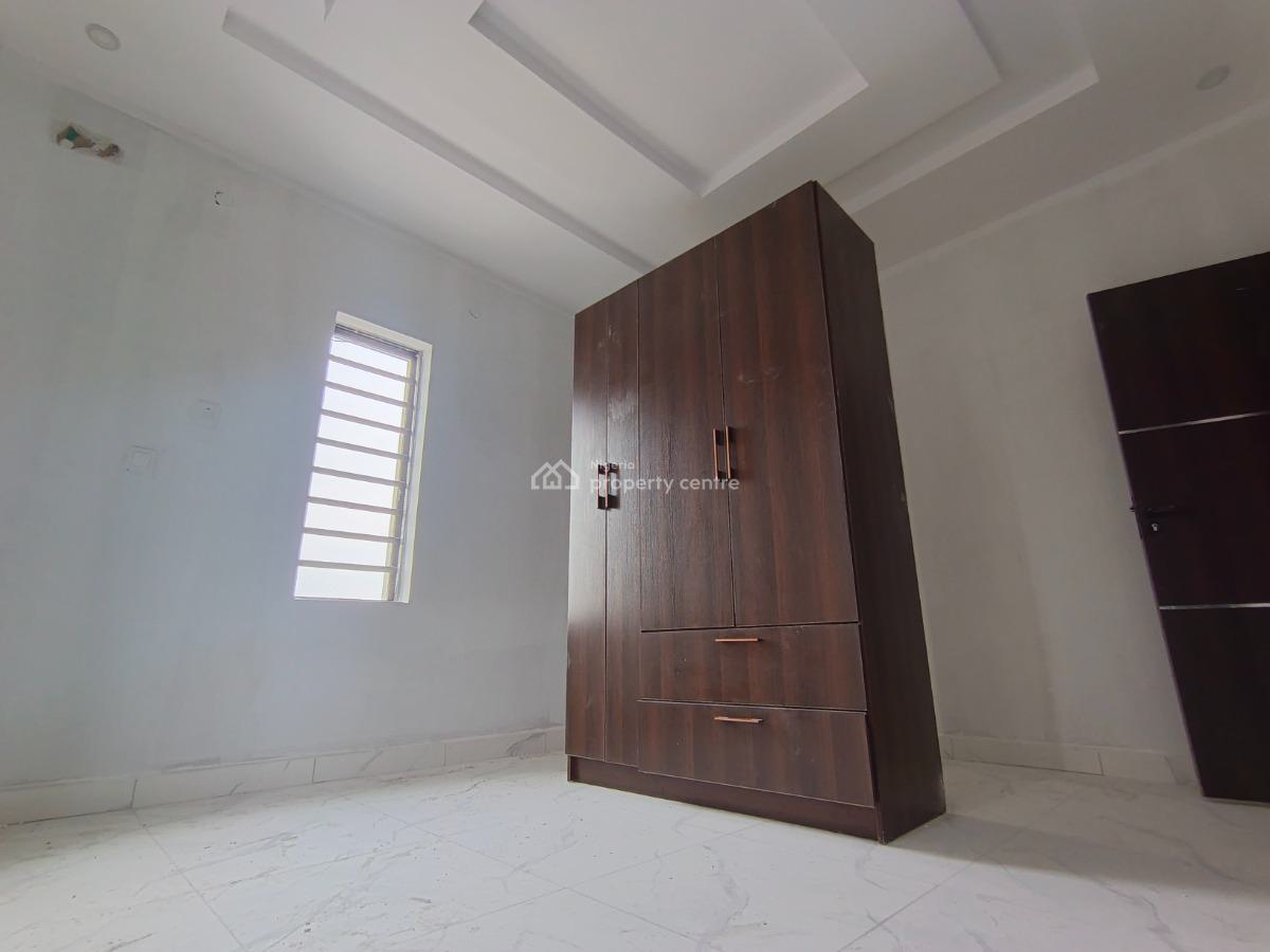 2 Bedroom Flat, Ikorodu, Lagos, Flat / Apartment for Rent