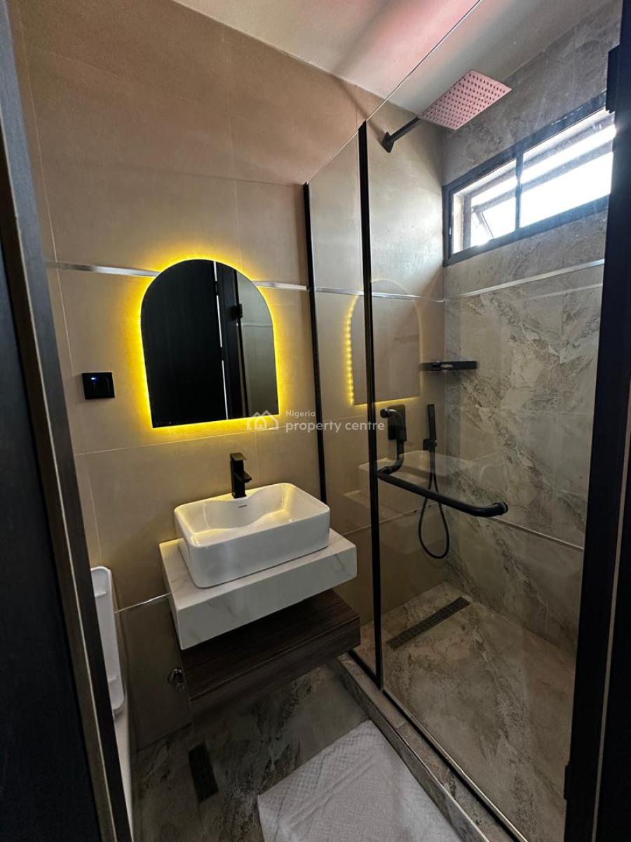 1 Bedroom Executive Pent Floor Apartment, 7 Oluwakayode Jacobs Crescent, Lekki Phase 1, Lekki, Lagos, Flat / Apartment Short Let