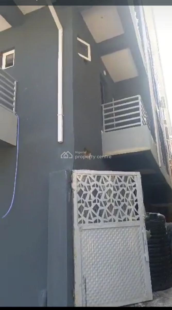 Newly Built Open Space on Over 180sqm, Alagomeji, Yaba, Lagos, Office Space for Rent