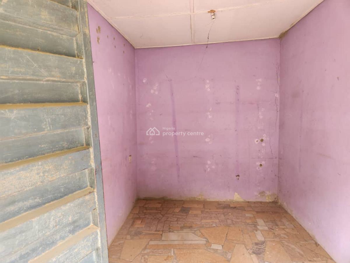 4 Units of Shops in a Good Area, Anifalaje, Akobo, Ibadan, Oyo, Shop for Rent