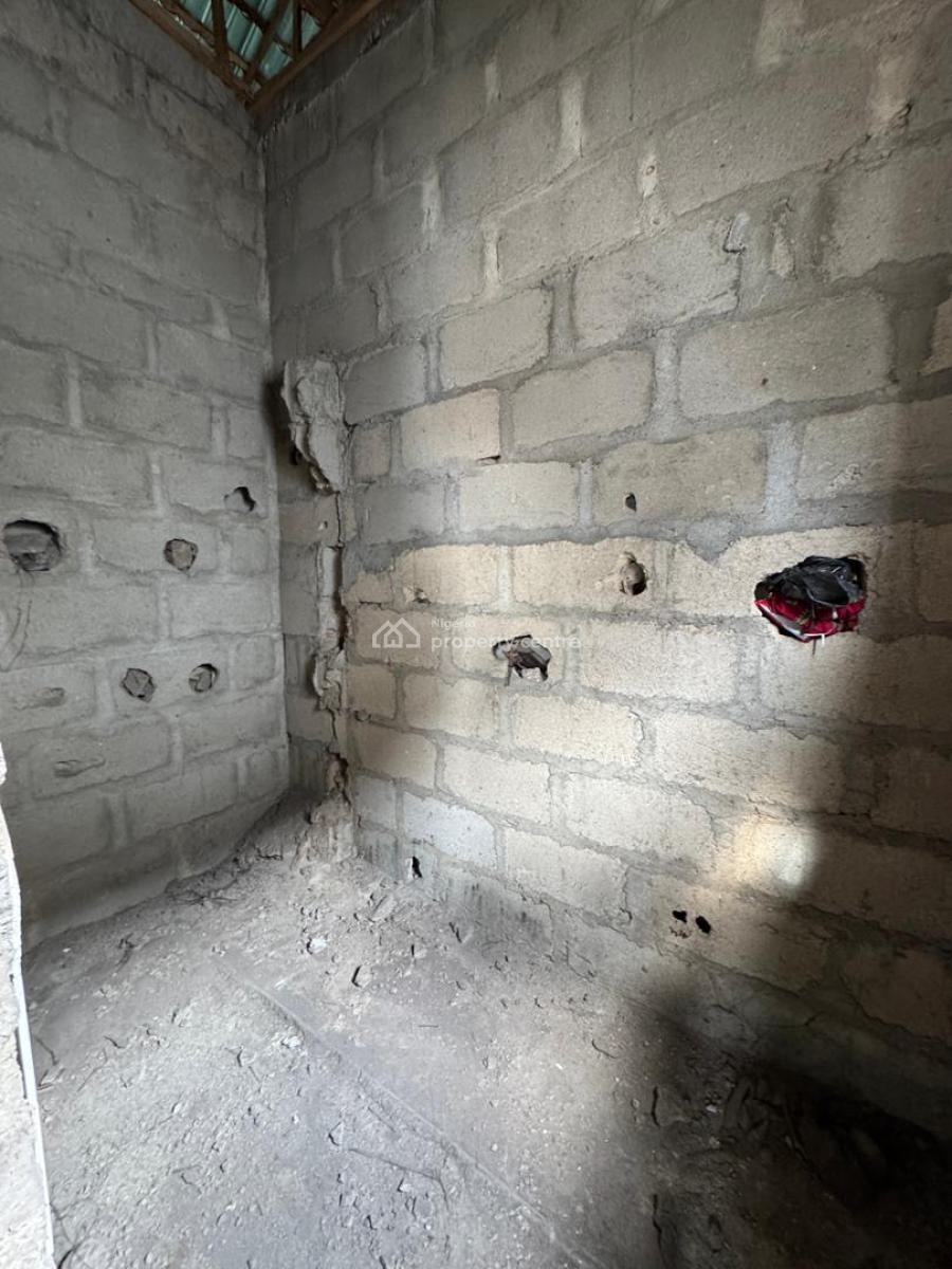 Uncompleted Storey Building, Ogunlana, Surulere, Lagos, Residential Land for Sale