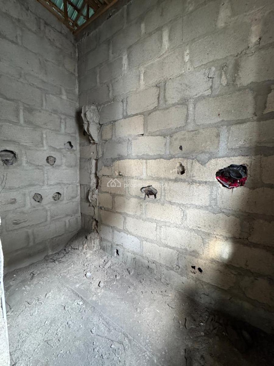 Uncompleted Storey Building, Ogunlana, Surulere, Lagos, Residential Land for Sale