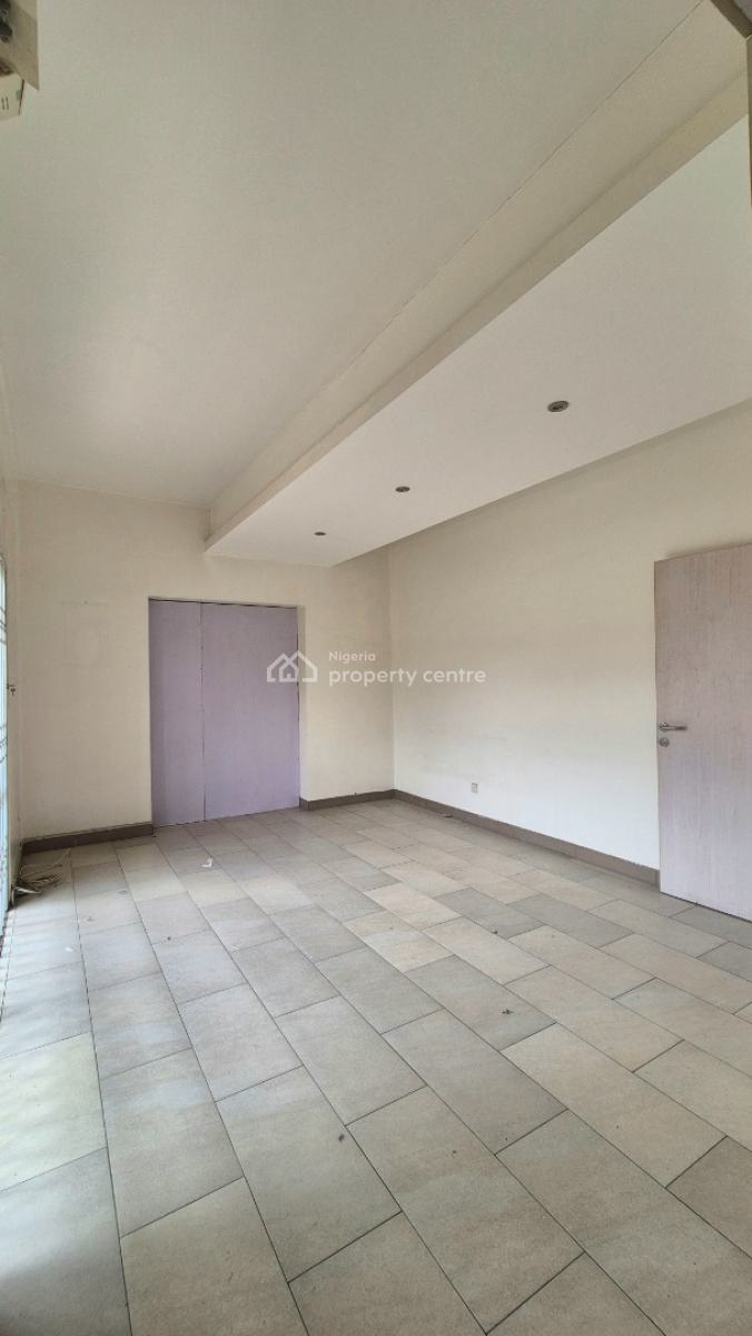 Well Maintained and Partially Furnished 3 Bedroom Flat & Bq, Gym, Off Sobo Arobiodun Street, Ikeja Gra, Ikeja, Lagos, Flat / Apartment for Rent