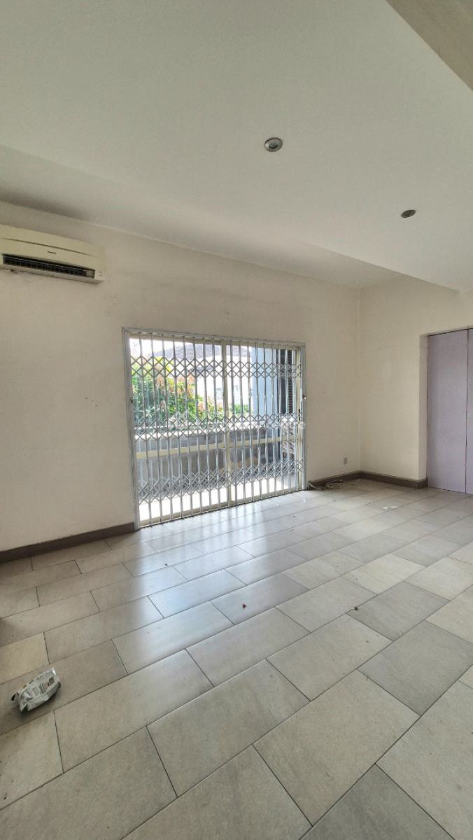 Well Maintained and Partially Furnished 3 Bedroom Flat & Bq, Gym, Off Sobo Arobiodun Street, Ikeja Gra, Ikeja, Lagos, Flat / Apartment for Rent