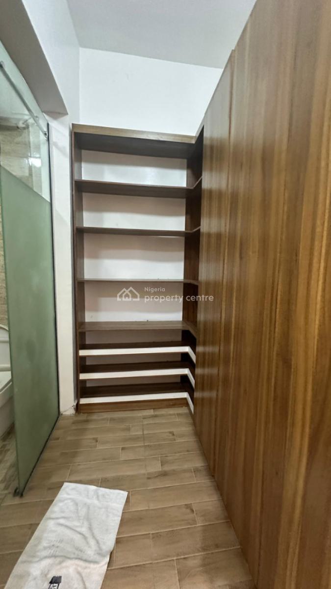 Exclusive Furnished 2 Bedroom Flat, Lekki Phase 1, Lekki, Lagos, Flat / Apartment for Sale