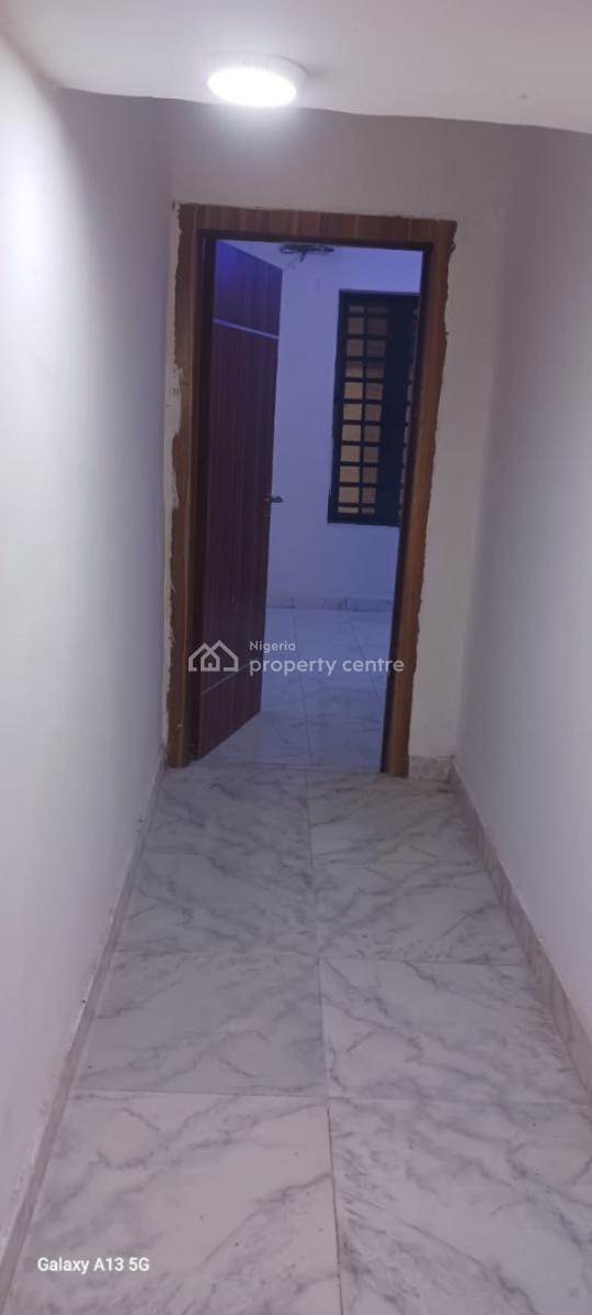 a 2 Bedroom, Ologolo, Lekki, Lagos, Flat / Apartment for Rent