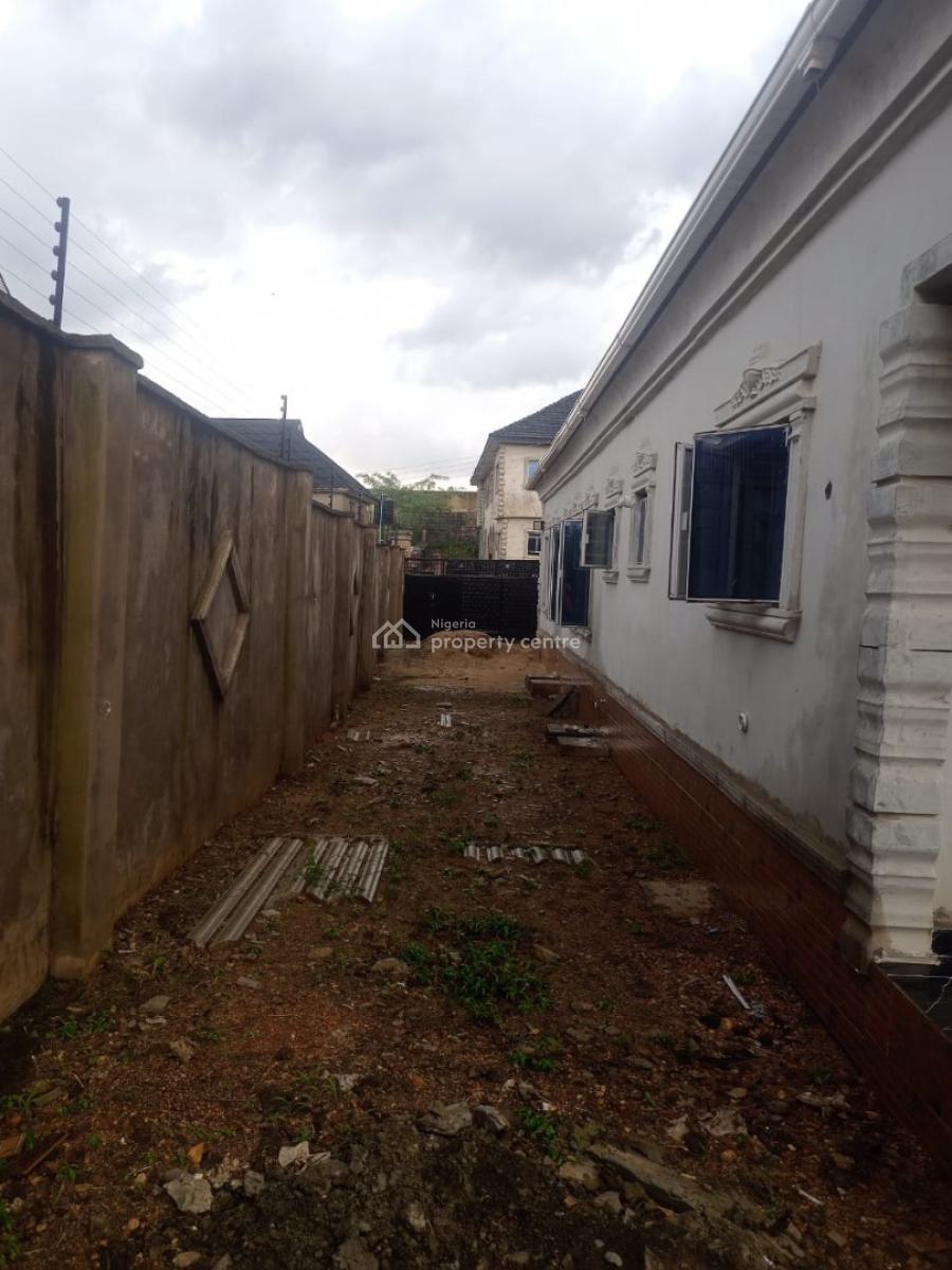 a 4 Bedroom All Ensuite Bungalow on 540sqm Land, Ologuneru, Ibadan, Oyo, Detached Bungalow for Sale