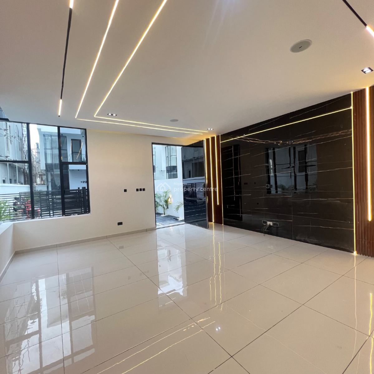 4 Bed & Bq  300 Million, Ikota, Lekki, Lagos, Semi-detached Duplex for Sale