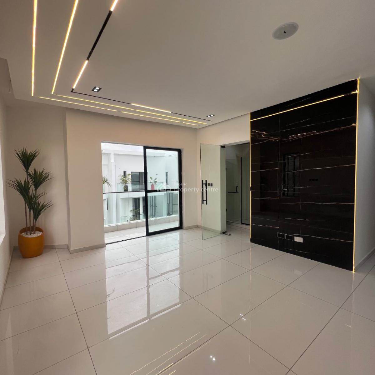 4 Bed & Bq  300 Million, Ikota, Lekki, Lagos, Semi-detached Duplex for Sale