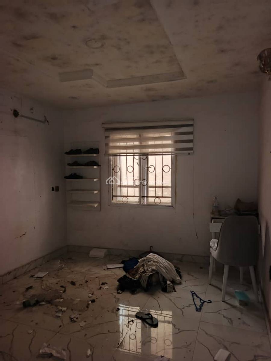 Well Renovated 3 Bedroom, Omole Phase 1, Ikeja, Lagos, Flat / Apartment for Rent