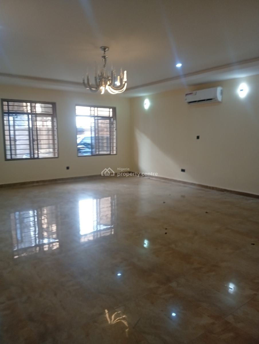 3 Bdrm Block of Flat., Guzape, Guzape District, Abuja, House for Rent