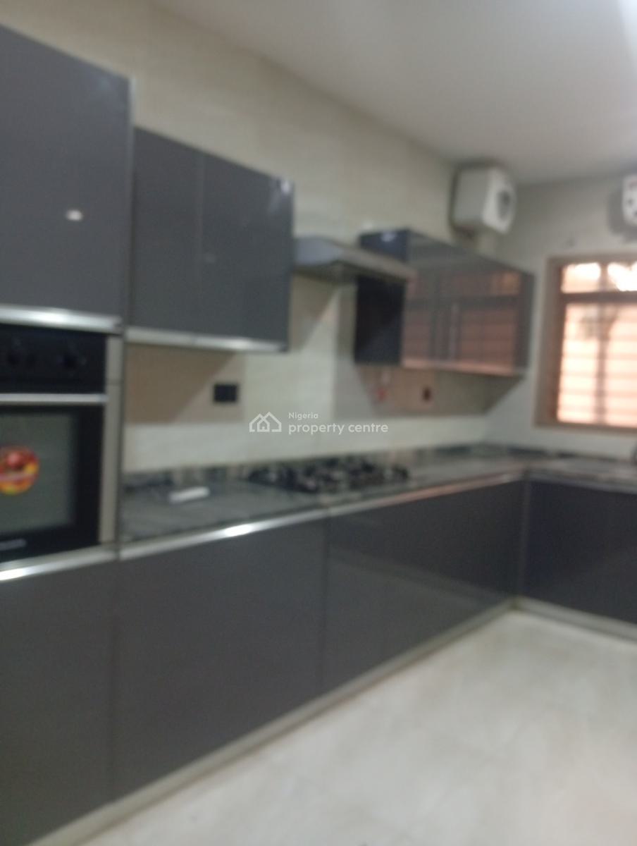 3 Bdrm Block of Flat., Guzape, Guzape District, Abuja, House for Rent