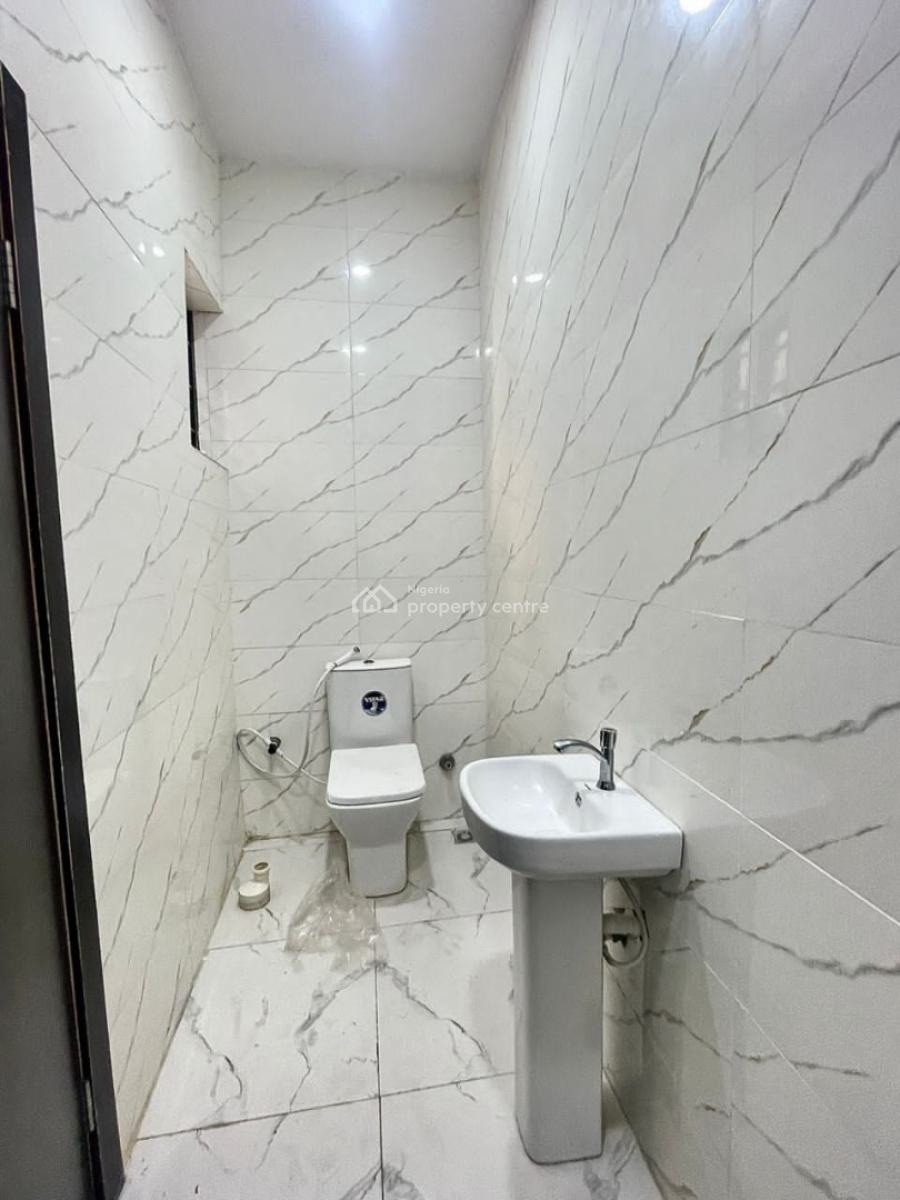 Spacious 2bedroom Apartment at New Road Lekki, New Road Opposite Chevron Lekki, Lekki, Lagos, House for Rent