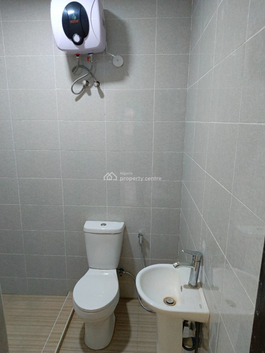 Brand New 3 Bedroom Flat in a Serene Environment, Jahi By Gilmor, Jahi, Abuja, Flat / Apartment for Rent