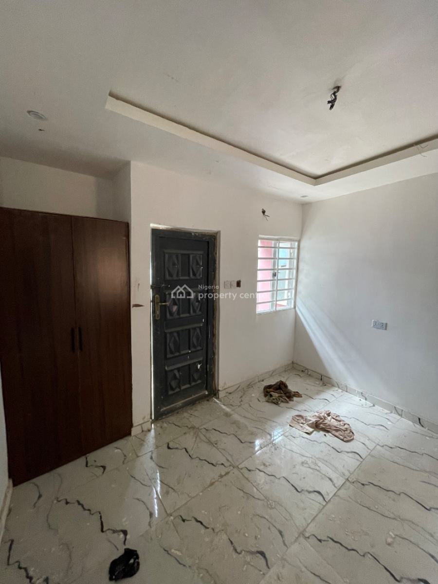 Newly Built Selfcon with Necessary Amenities, Gbagada, Lagos, Self Contain (single Rooms) for Rent