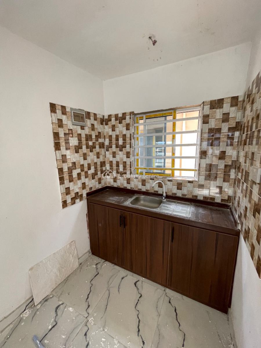 Newly Built Selfcon with Necessary Amenities, Gbagada, Lagos, Self Contain (single Rooms) for Rent