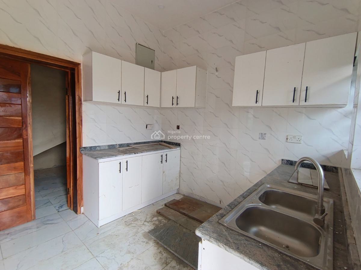 2 Bedroom Flat, Awolowo Road Ikorodu, Ikorodu, Lagos, Terraced Duplex for Rent