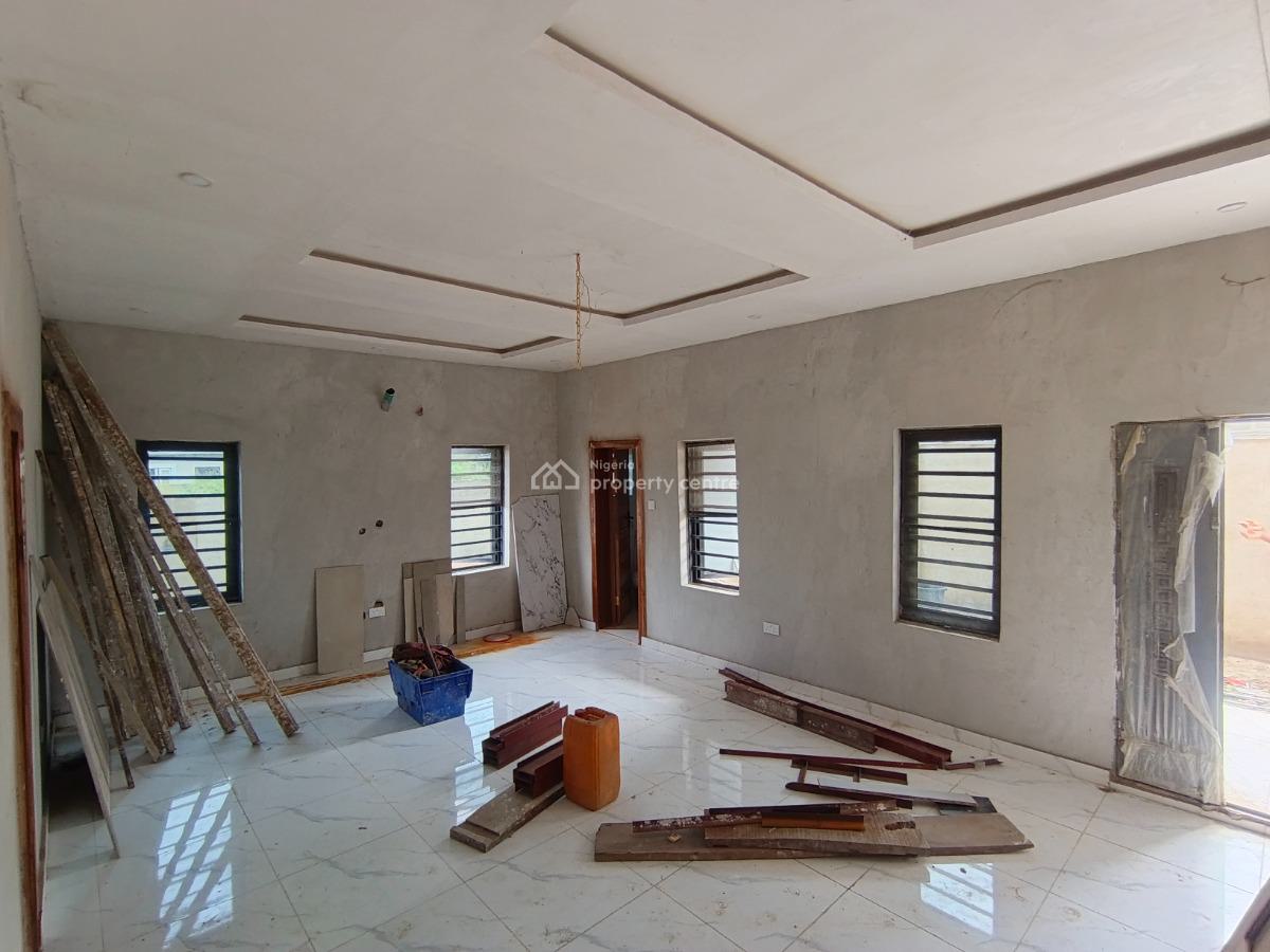 2 Bedroom Flat, Awolowo Road Ikorodu, Ikorodu, Lagos, Terraced Duplex for Rent