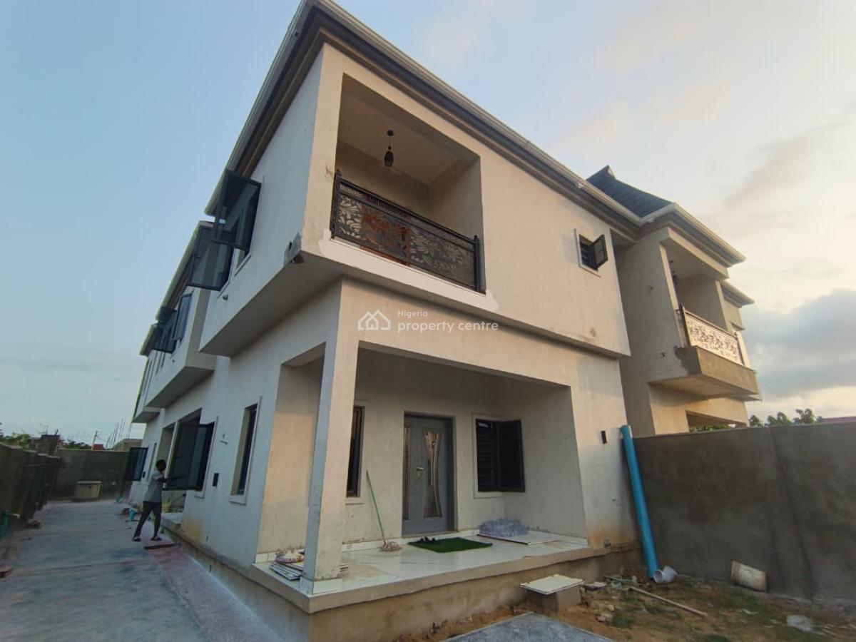 2 Bedroom Flat, Ebute Igbogbo Road, Ikorodu, Lagos, Terraced Duplex for Rent