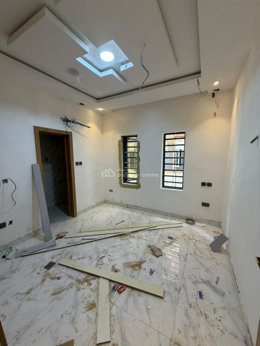 Tastefully Finished 3 Bedroom Flat, Lekki Phase 1, Lekki, Lagos, Flat / Apartment for Sale