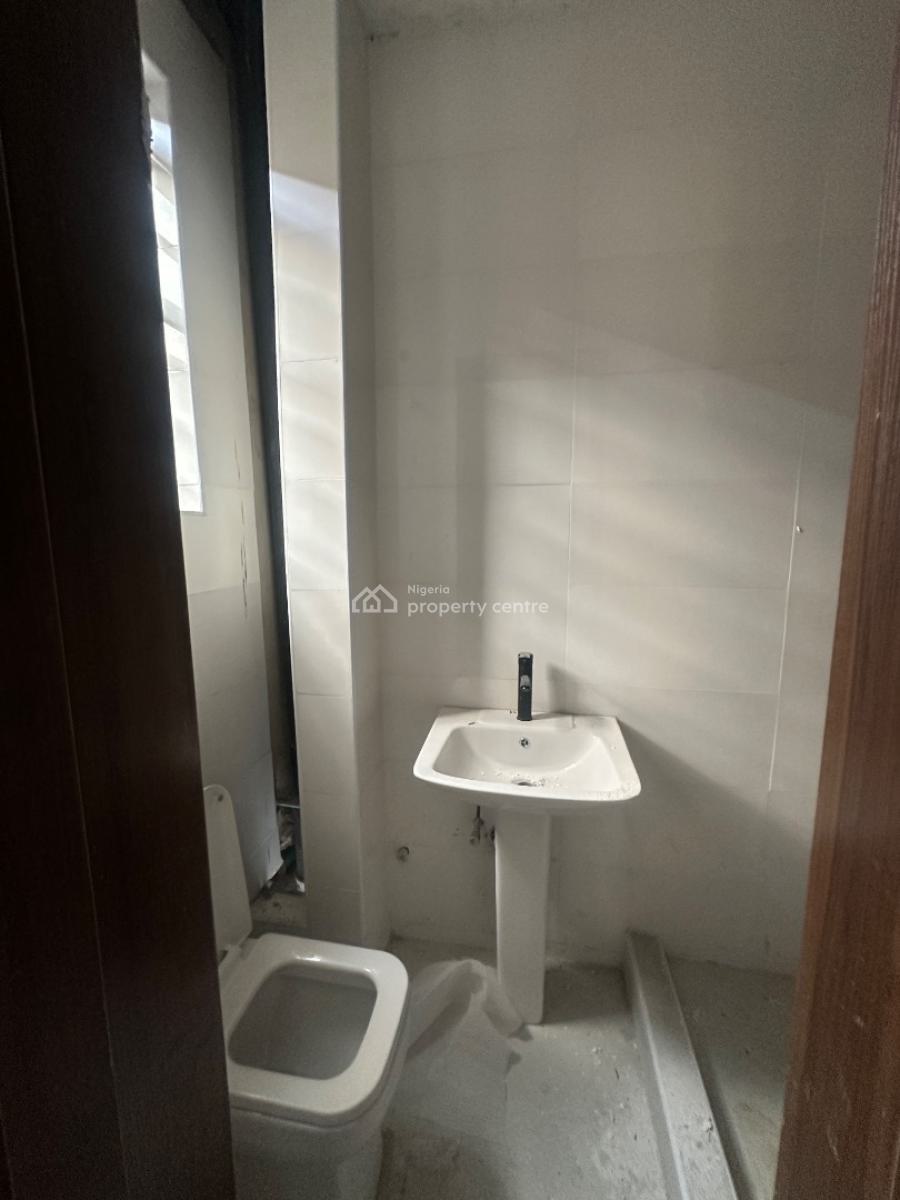 2 Bedroom Apartment, Ologolo, Lekki, Lagos, Flat / Apartment for Sale