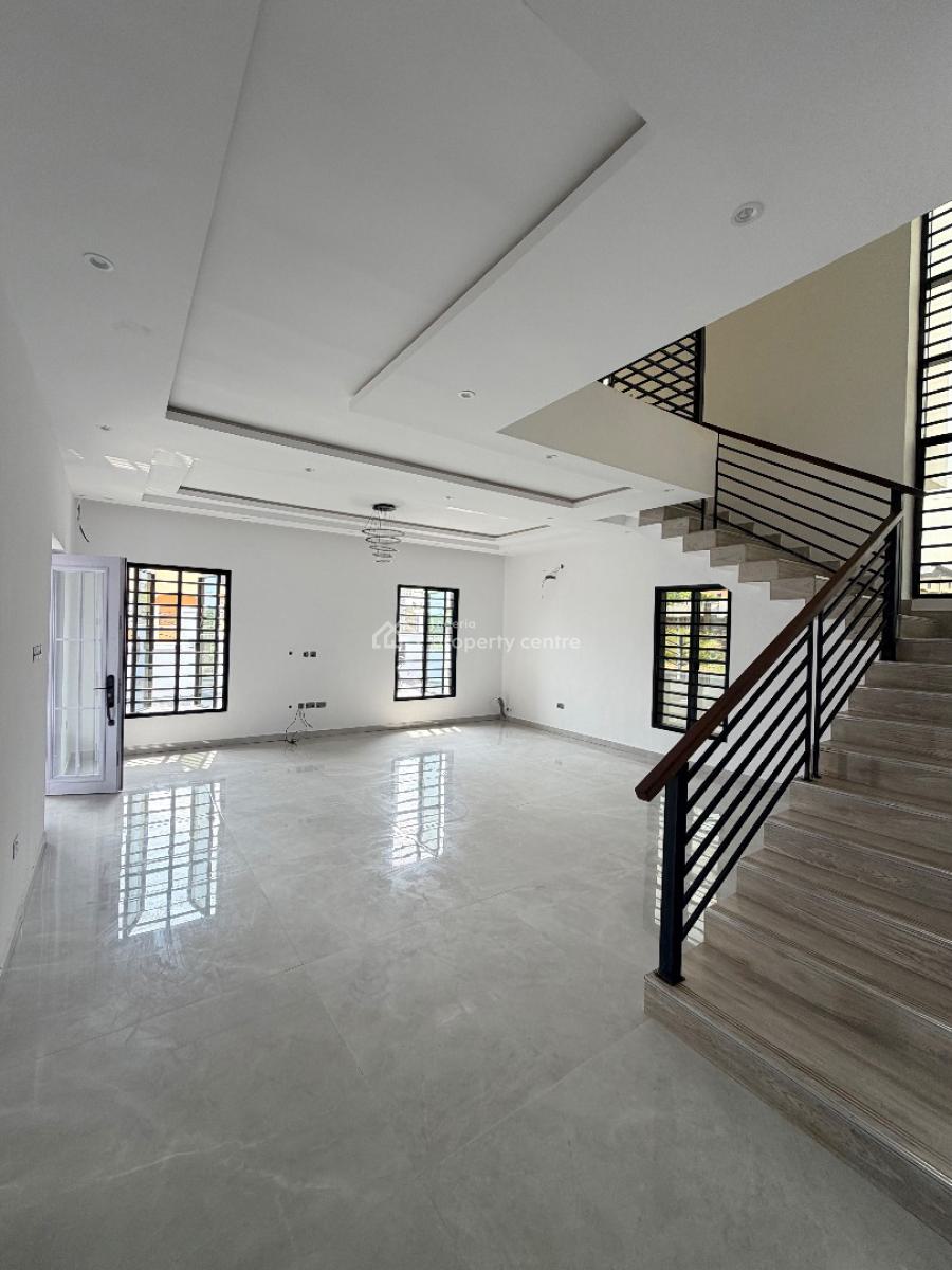 5 Bedroom Duplex with Room and Parlor Bq, Kolapo Ishola Gra, Akobo, Ibadan, Oyo, Detached Duplex for Sale