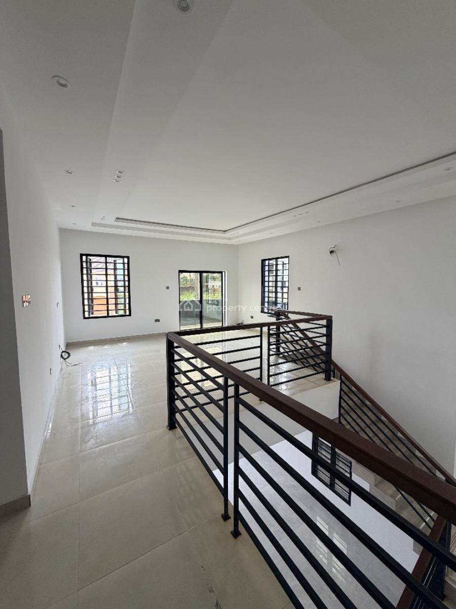 5 Bedroom Duplex with Room and Parlor Bq, Kolapo Ishola Gra, Akobo, Ibadan, Oyo, Detached Duplex for Sale