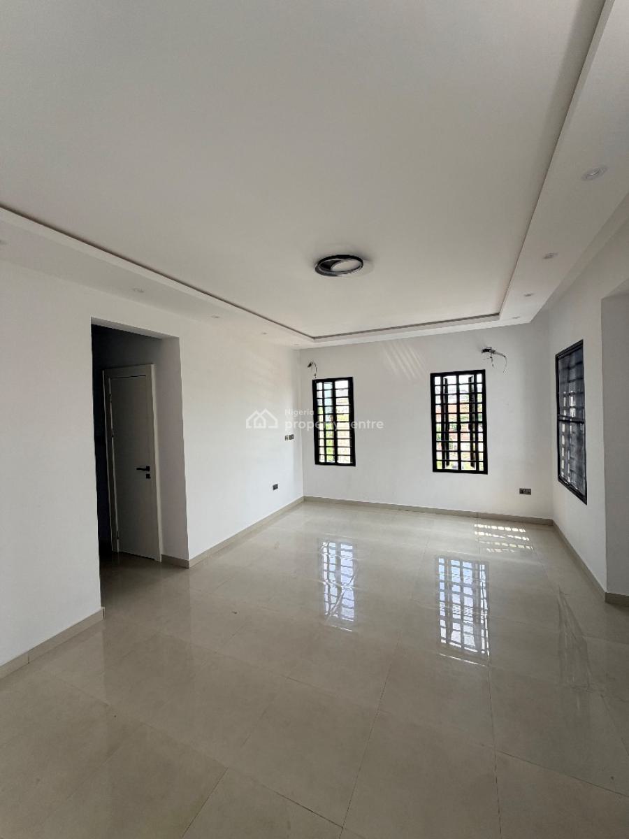 5 Bedroom Duplex with Room and Parlor Bq, Kolapo Ishola Gra, Akobo, Ibadan, Oyo, Detached Duplex for Sale