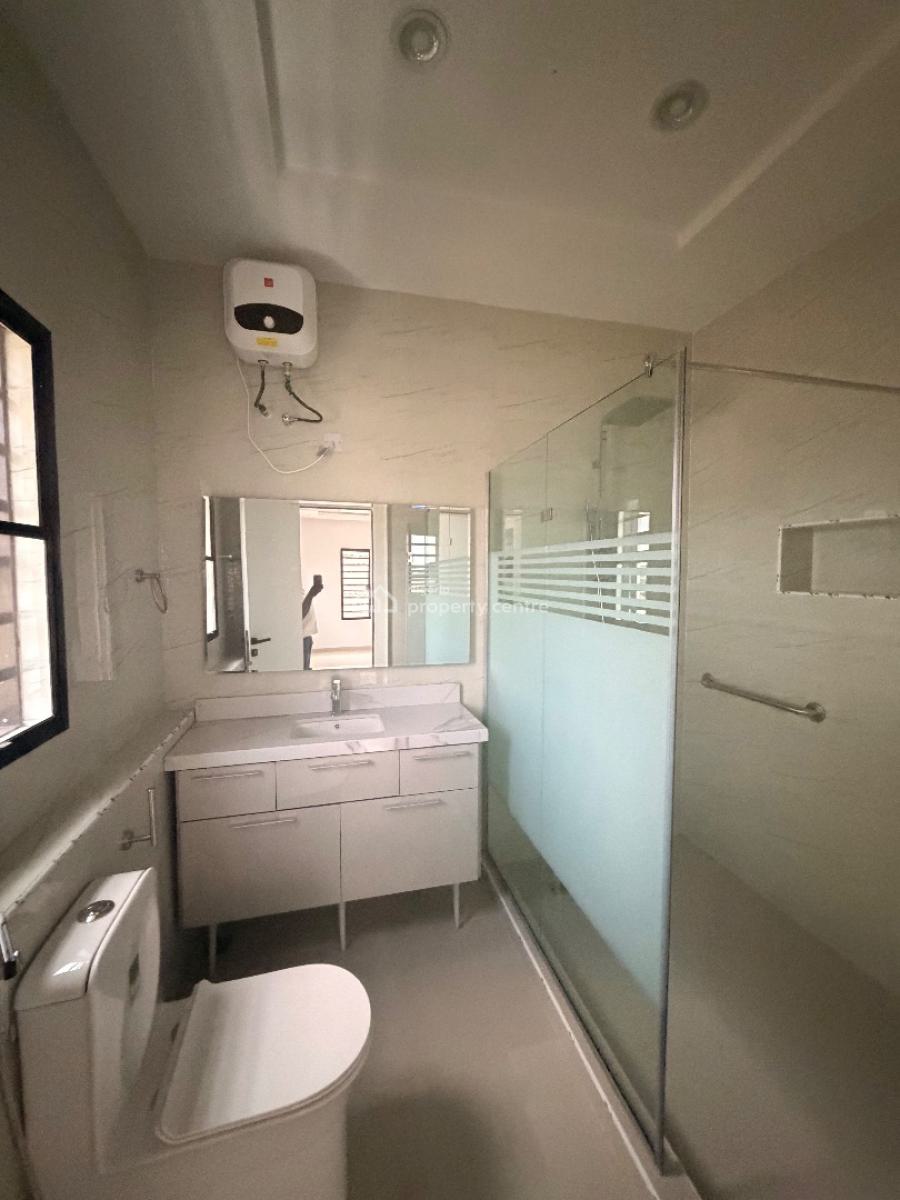 5 Bedroom Duplex with Room and Parlor Bq, Kolapo Ishola Gra, Akobo, Ibadan, Oyo, Detached Duplex for Sale