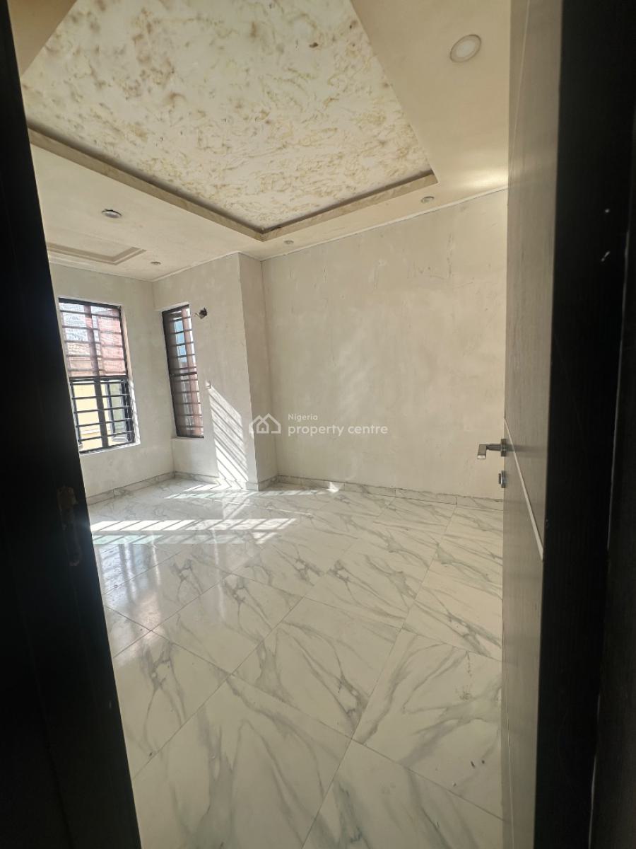 2 Bedroom Apartment, Ologolo, Lekki, Lagos, Flat / Apartment for Sale