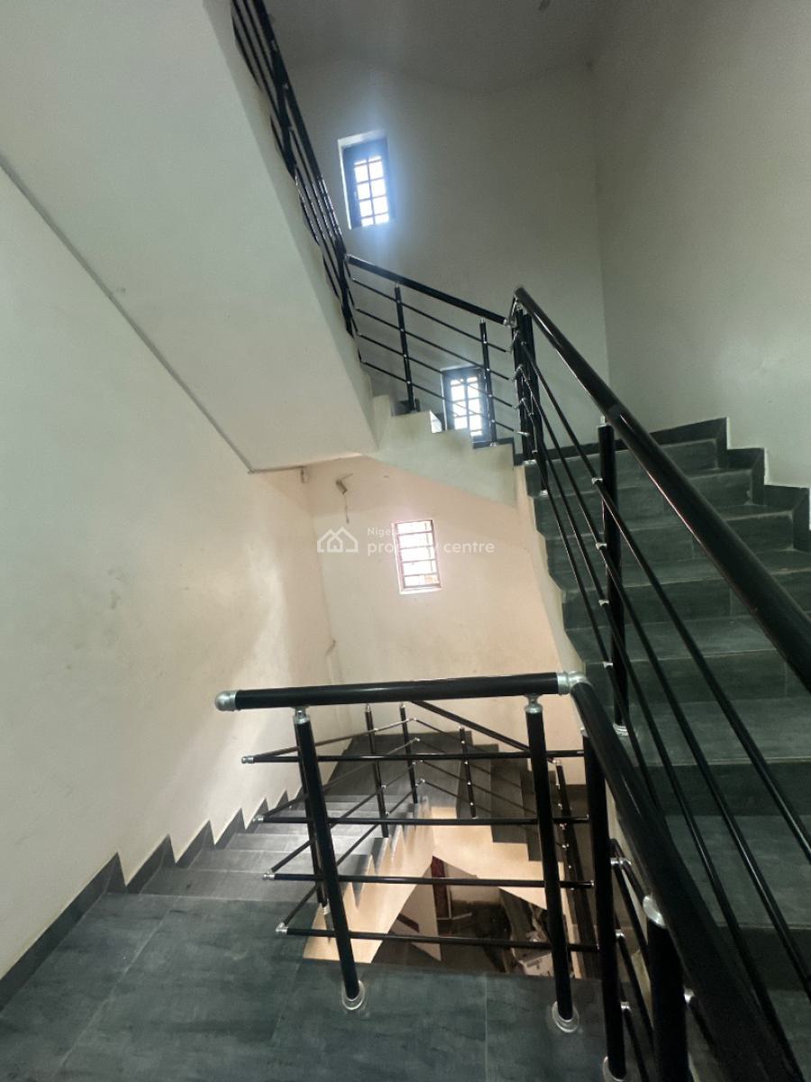 2 Bedroom Apartment, Ologolo, Lekki, Lagos, Flat / Apartment for Sale