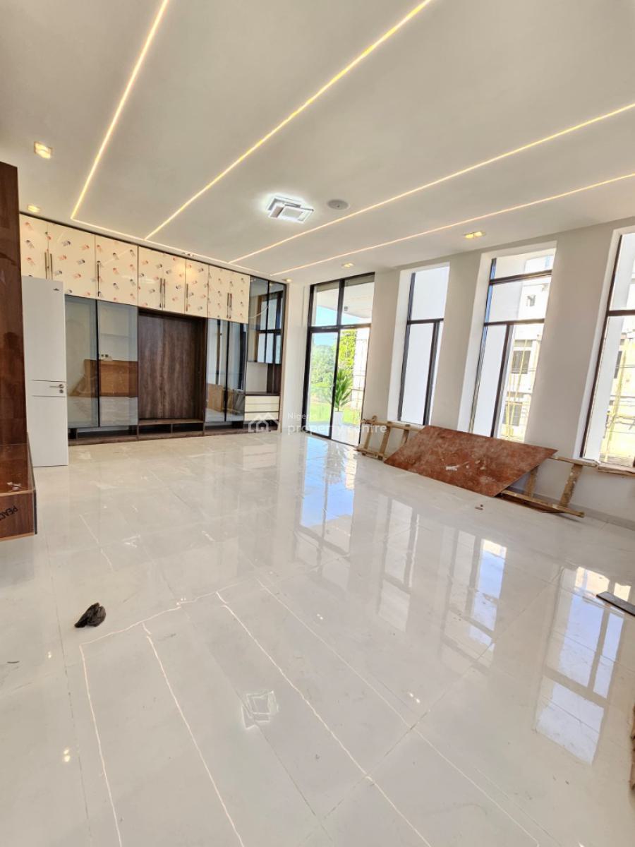 Executive 5-bedrooms Deluxe Fully Detached Triplex with Swimming Pool, Chevron, Lekki, Lagos, Detached Duplex for Sale