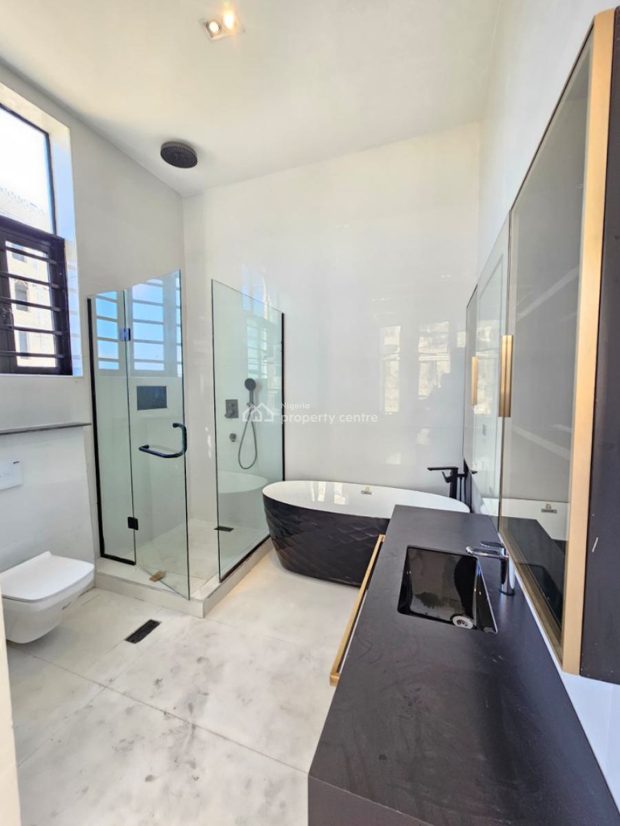 Executive 5-bedrooms Deluxe Fully Detached Triplex with Swimming Pool, Chevron, Lekki, Lagos, Detached Duplex for Sale