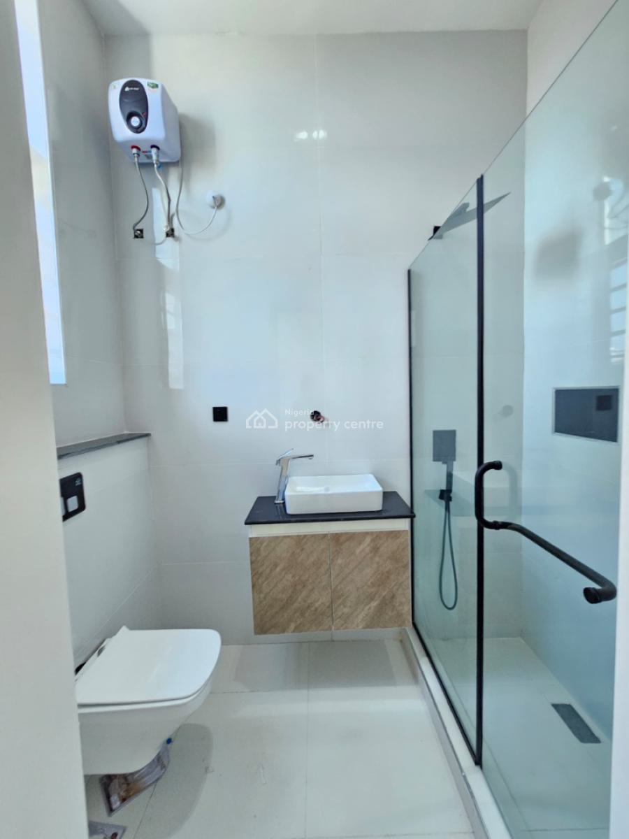 Executive 5-bedrooms Deluxe Fully Detached Triplex with Swimming Pool, Chevron, Lekki, Lagos, Detached Duplex for Sale