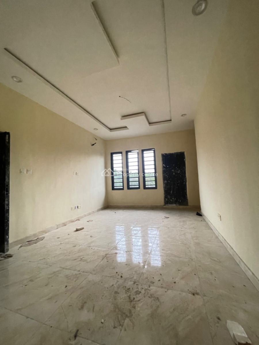 Spacious Built 3 Bedroom Apartments with a Room, Yaba, Lagos, Flat / Apartment for Sale