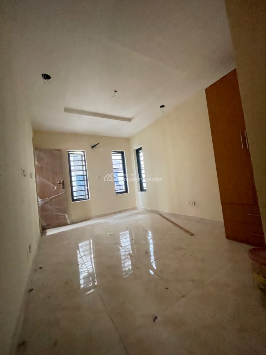 Spacious Built 3 Bedroom Apartments with a Room, Yaba, Lagos, Flat / Apartment for Sale