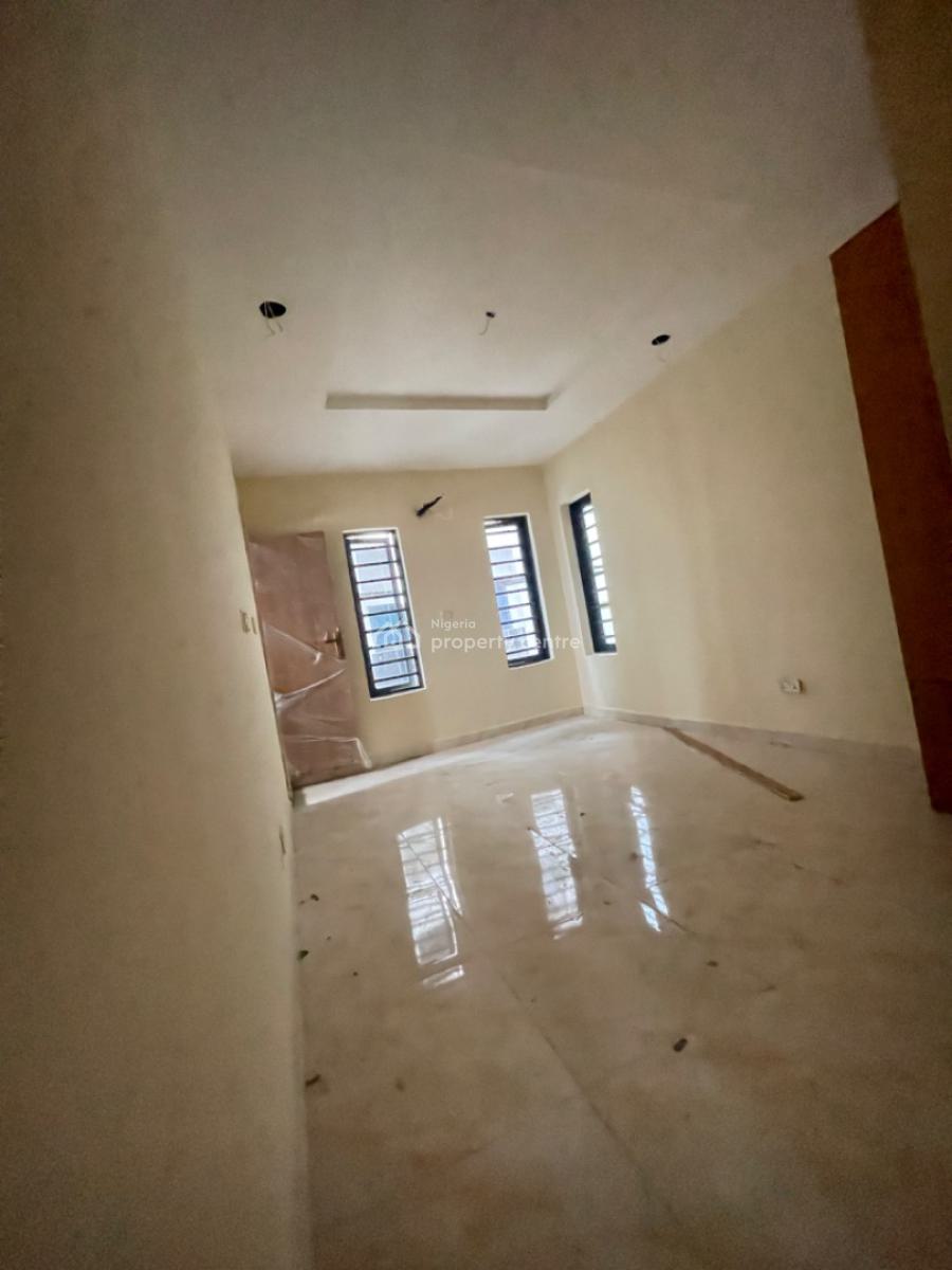 Spacious Built 3 Bedroom Apartments with a Room, Yaba, Lagos, Flat / Apartment for Sale