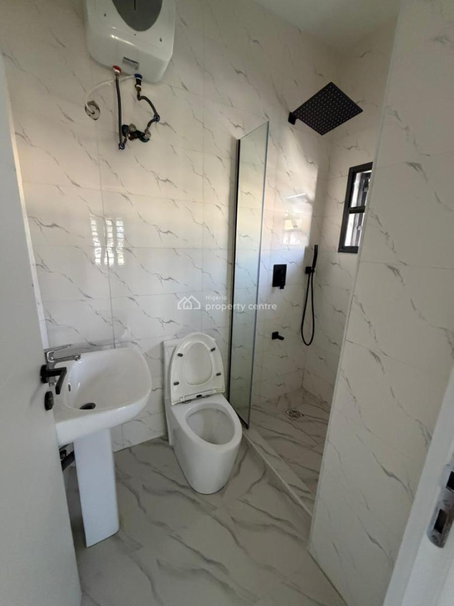 Beautiful 3 Bedroom Apartment with Swimming Pool, Lekki Phase 1, Lekki, Lagos, Block of Flats for Sale